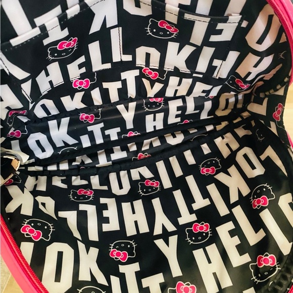 Hello Kitty Vibrant Pink Quilted Shoulder Bag - Picture 3 of 10